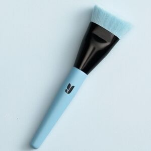 Younique Mask Brush